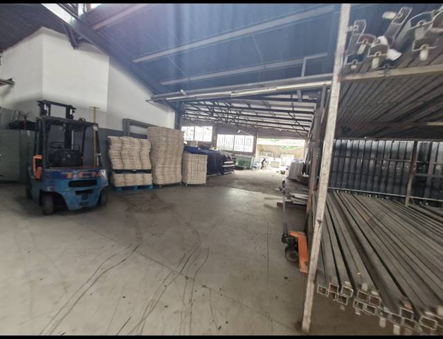3,029M² WAREHOUSE TO LET IN CITY & SUBURBAN